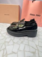 کالج میومیو Miu Miu