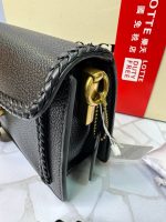 کیف کوچ دوشی زنانه کلاسیک
