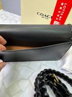 کیف کوچ دوشی زنانه کلاسیک